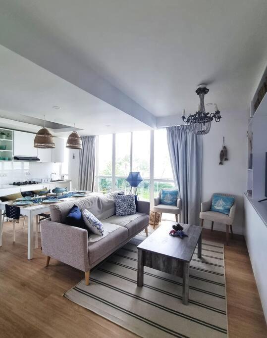 Astria Homes- Your Seaside Home هولهومالي المظهر الخارجي الصورة